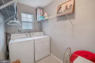 322 Fountayne Ln, Lawrence, NJ 08648 - Photo 9