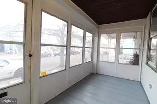 42 Bismarck Ave, Trenton, NJ 08629 - Photo 3