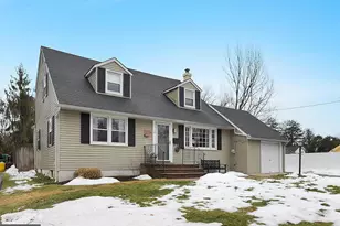 56 Ridgewood Ave, Ewing Township, NJ 08618 - Photo 3
