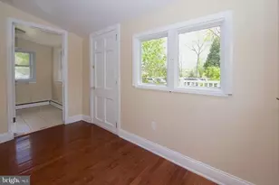 51 Hillman, Ewing Township, NJ 08638 - Photo 11