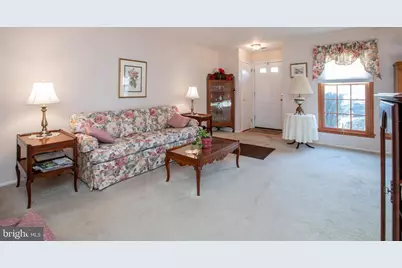 109 Wyndham Place, Robbinsville, NJ 08691 - Photo 5
