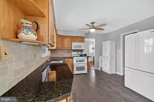 552 N Main St, Hightstown, NJ 08520 - Photo 17