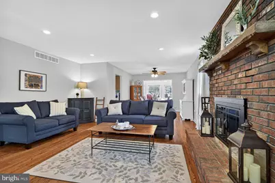 552 N Main Street, Hightstown, NJ 08520 - Photo 9