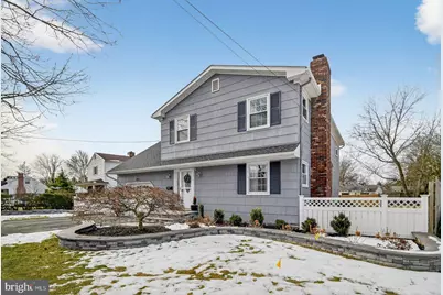 552 N Main Street, Hightstown, NJ 08520 - Photo 3