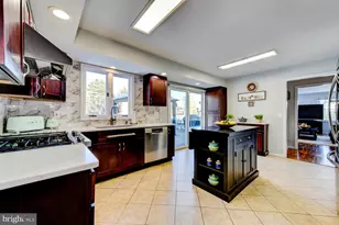 374 Village Rd E, Princeton Junction, NJ 08550 - Photo 19