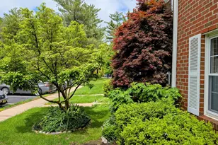 23 Viburnum, Lawrence Township, NJ 08648 - Photo 3