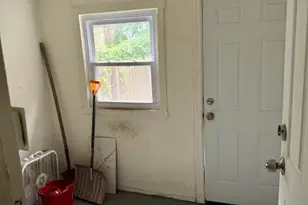 65 Asbury St, Trenton, NJ 08611 - Photo 9