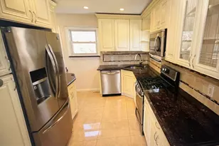 4 Rocky Brook Ct, Hightstown, NJ 08520 - Photo 7