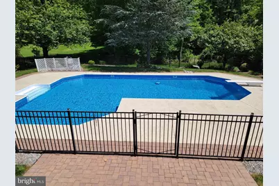 18 Annie Lane, Robbinsville Township, NJ 08691 - Photo 3