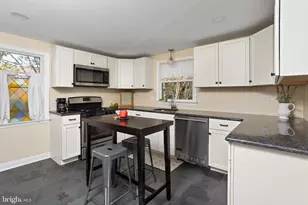 50 Park Ave, Hamilton Township, NJ 08690 - Photo 17