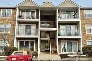 6 Holly Ct, Hamilton Township, NJ 08619 - Photo 1