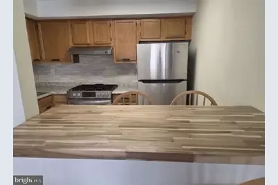 304 Trinity Court #10, Princeton, NJ 08540 - Photo 3