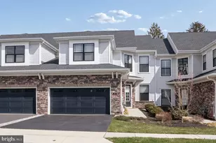 27 Birdie Way, Lawrence Township, NJ 08648 - Photo 1