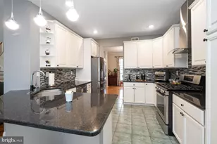 3 Wycklow Dr, Robbinsville, NJ 08691 - Photo 5