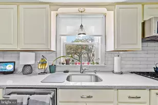 22 James Pl, Hamilton Township, NJ 08690 - Photo 11