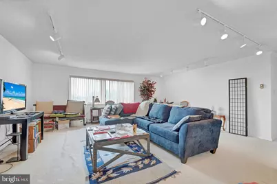 860 Lower Ferry Road #6 M, Ewing Township, NJ 08628 - Photo 9