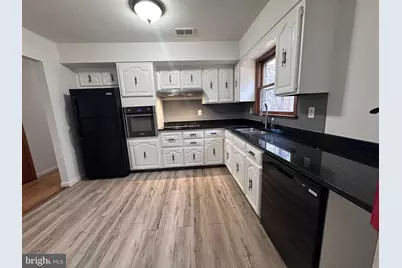 60 Broad Ave, Ewing Township, NJ 08638 - Photo 3