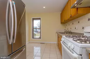 598 Greenwich Ct, Hightstown, NJ 08520 - Photo 7