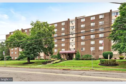 860 Lower Ferry Rd #4C, Ewing Township, NJ 08628 - Photo 1