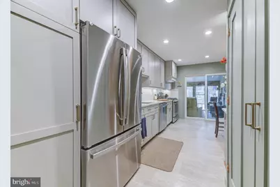 6 Sparrow Court, Ewing Township, NJ 08638 - Photo 17