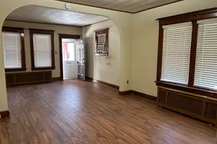 1049 Genesee St, Trenton, NJ 08610 - Photo 3