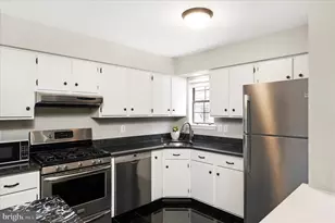 48 Wyndham Pl, Robbinsville, NJ 08691 - Photo 11