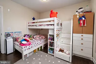 1043 Halifax Pl, Hamilton Township, NJ 08619 - Photo 3