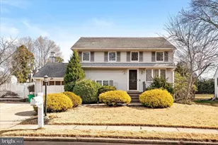 403 Lakeside Blvd, Hamilton Township, NJ 08610 - Photo 1