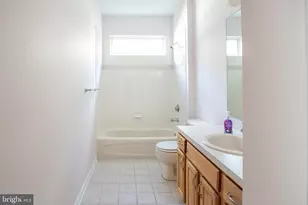 97 Hummingbird Dr, Hamilton Township, NJ 08690 - Photo 9