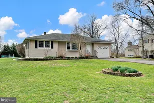 88 Woosamonsa Rd, Pennington, NJ 08534 - Photo 3