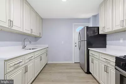 25 Lily Street, Trenton, NJ 08610 - Photo 9