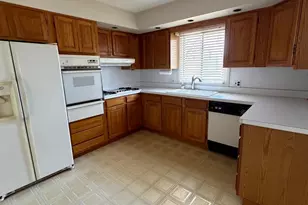 126 Villanova Dr, Lawrence, NJ 08648 - Photo 5