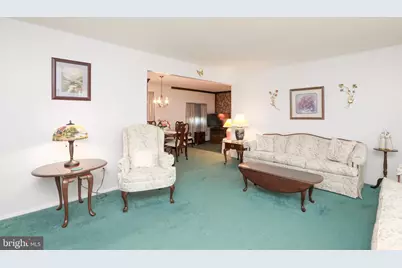 1027 Estates Boulevard, Hamilton Township, NJ 08690 - Photo 5