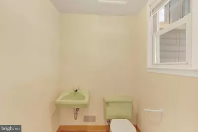 18 Lawnside Drive, Lawrence Township, NJ 08648 - Photo 15