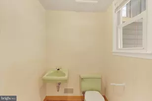 18 Lawnside Dr, Lawrence Township, NJ 08648 - Photo 15