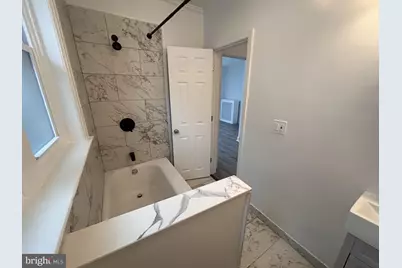 1067 S Clinton Avenue #2ND FLOOR, Trenton, NJ 08611 - Photo 13