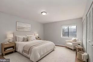 423 Meadow Woods Ln, Lawrence Township, NJ 08648 - Photo 9