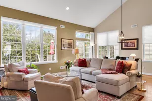 51 Einstein Way, Cranbury Township, NJ 08512 - Photo 17