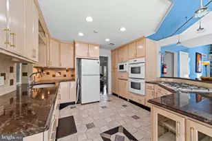 8 Locke Ct, Ewing Township, NJ 08628 - Photo 9