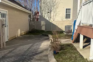 19 Eldridge Dr, Robbinsville, NJ 08691 - Photo 5