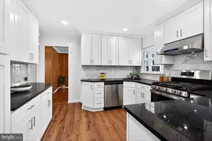 2 Springwood Dr, Princeton Junction, NJ 08550 - Photo 15