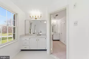 1 Chatsworth Ct, Lawrenceville, NJ 08648 - Photo 29