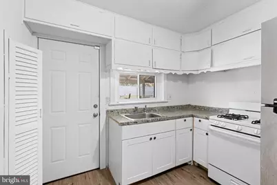 433 S Logan Avenue, Trenton, NJ 08629 - Photo 9