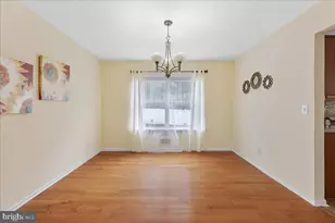 27 Blossom Dr, Ewing Township, NJ 08638 - Photo 7