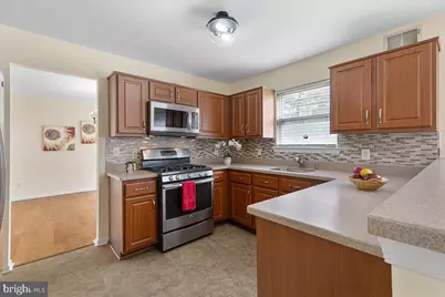 27 Blossom Drive, Ewing Township, NJ 08638 - Photo 9