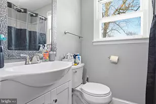 360 Hollowbrook, Ewing Township, NJ 08638 - Photo 15