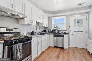 360 Hollowbrook, Ewing Township, NJ 08638 - Photo 7