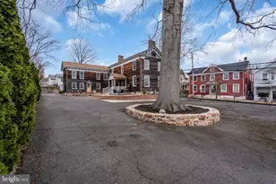 137 Stockton St, Hightstown, NJ 08520 - Photo 5