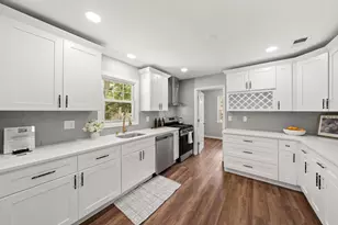 4 Dorothea Terrace, Lawrence, NJ 08648 - Photo 13