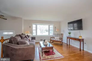 29 Hawthorne Ln, Hightstown, NJ 08520 - Photo 17